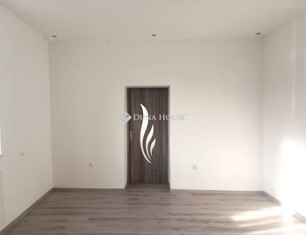 Eladó családi ház, Békéscsabán 31.9 M Ft, 2 szobás