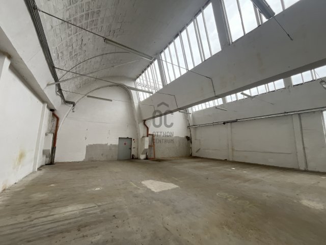 Eladó ipari ingatlan, Szigetszentmiklóson 845 M Ft