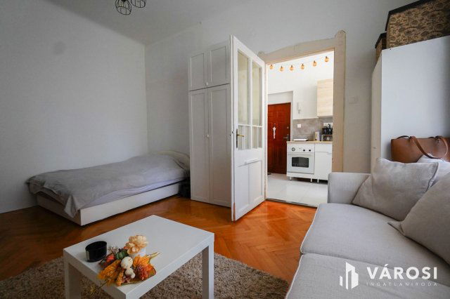 Eladó téglalakás, Budapesten, III. kerületben 54.9 M Ft