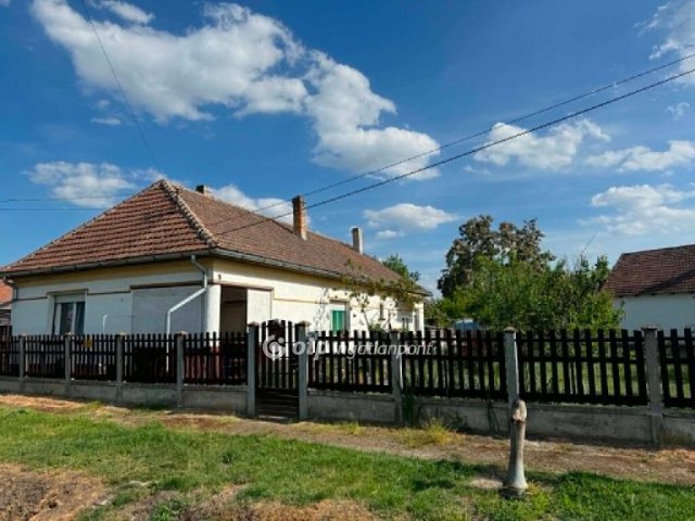 Eladó családi ház, Tápiógyörgyén 22.5 M Ft, 3+1 szobás