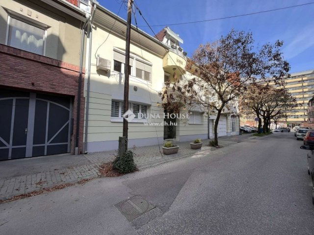Eladó üzlethelyiség, Kecskeméten 37.99 M Ft