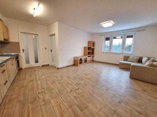 Eladó téglalakás, Kecskeméten 78.4 M Ft, 3 szobás