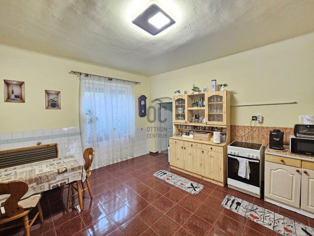 Eladó családi ház, Szentgotthárdon 44.5 M Ft, 2 szobás