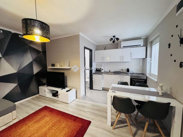 Eladó téglalakás, Harkányban 38 M Ft, 2 szobás