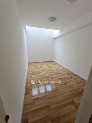 Eladó téglalakás, Budapesten, XXII. kerületben 39.2 M Ft