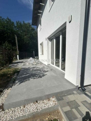 Eladó ikerház, Budapesten, XVII. kerületben 126.9 M Ft, 4 szobás