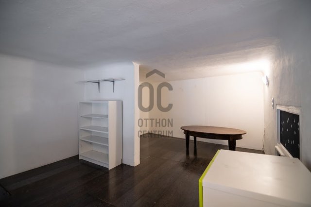 Eladó téglalakás, Budapesten, VII. kerületben 112 M Ft, 3 szobás