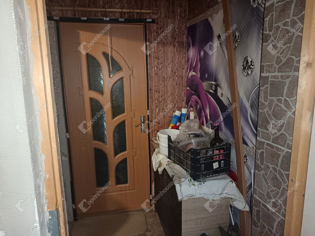 Eladó családi ház, Kadarkúton 16.9 M Ft, 2 szobás