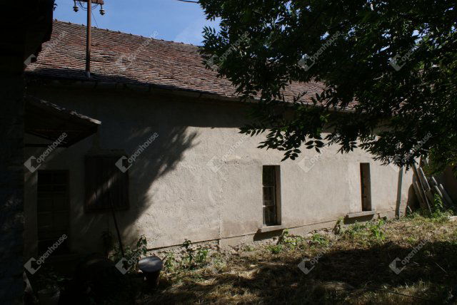 Eladó családi ház, Szabadbattyánban 57.5 M Ft, 5 szobás