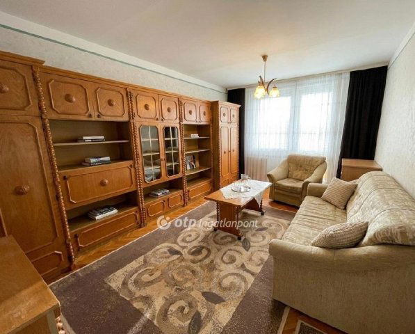 Eladó panellakás, Nyíregyházán 36.9 M Ft, 2 szobás