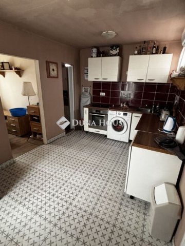 Eladó családi ház, Debrecenben 23 M Ft, 1 szobás