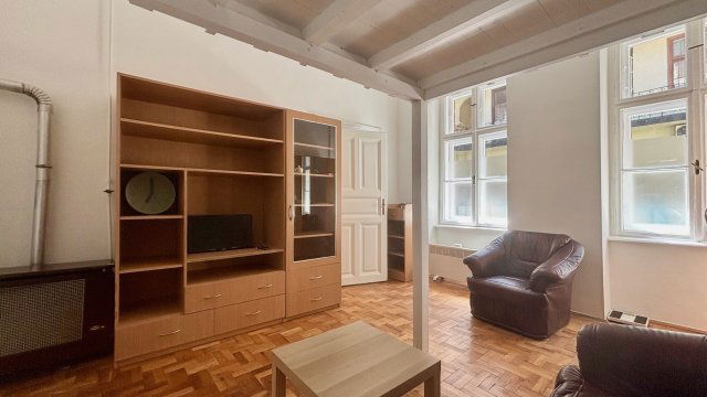 Eladó téglalakás, Budapesten, VII. kerületben, Dembinszky utcában