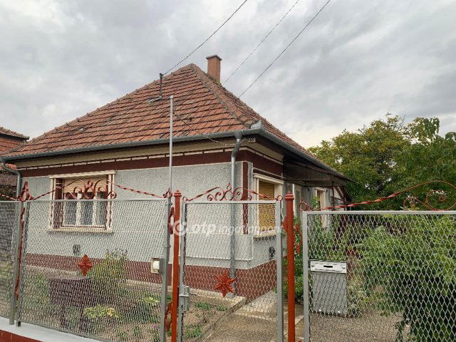 Eladó családi ház, Ceglédbercelen 23 M Ft, 2+1 szobás