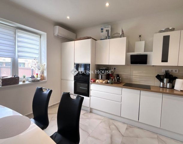 Eladó családi ház, Izsákon 46.9 M Ft, 3 szobás