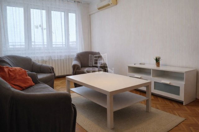 Eladó panellakás, Budapesten, XI. kerületben, Fehérvári úton