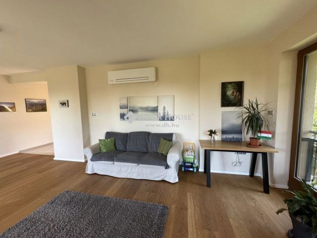 Eladó családi ház, Piliscsabán 198 M Ft, 5 szobás