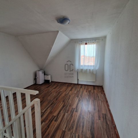 Eladó téglalakás, Szigethalmon 49 M Ft, 3 szobás