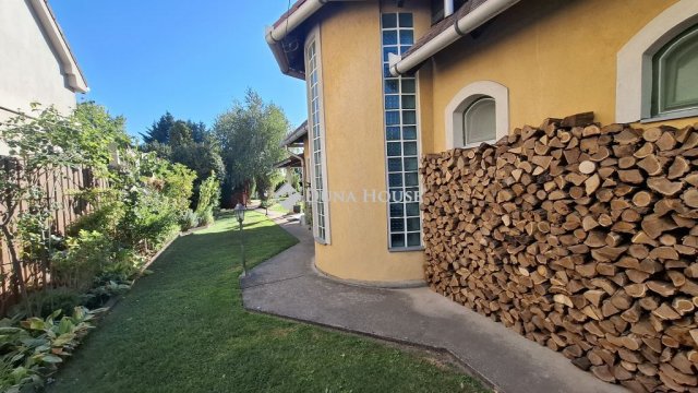 Eladó családi ház, Veresegyházon 169 M Ft, 4 szobás