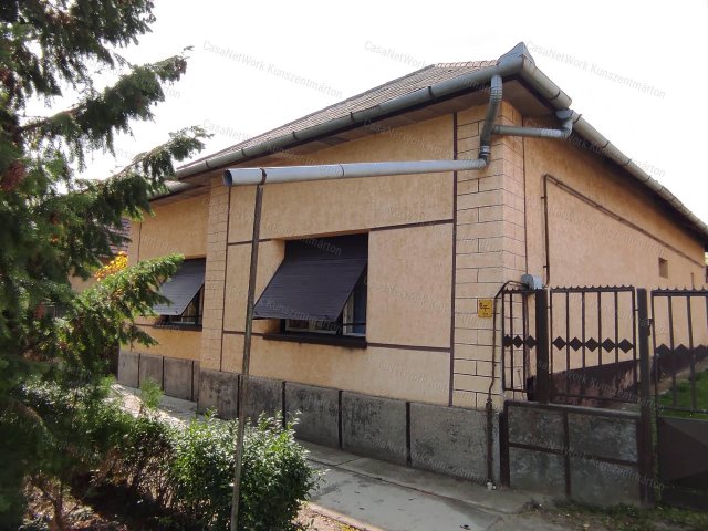 Eladó családi ház, Szelevényen 15.9 M Ft, 3+1 szobás