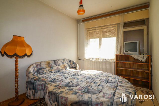 Eladó családi ház, Békéscsabán 42 M Ft, 4+1 szobás