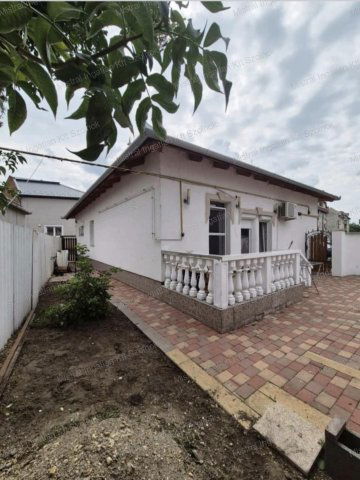 Eladó családi ház, Szolnokon 65 M Ft, 3+1 szobás