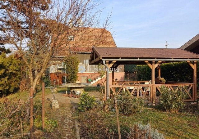 Eladó családi ház, Tárnokon 268 M Ft, 5 szobás