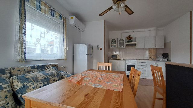 Eladó téglalakás, Siófokon 53.9 M Ft, 2 szobás