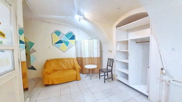 Eladó üzlethelyiség, Budapesten, IX. kerületben 28.99 M Ft