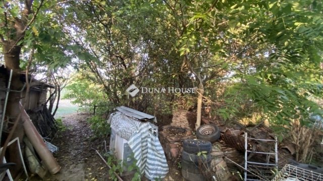 Eladó családi ház, Gombán 25 M Ft, 1 szobás