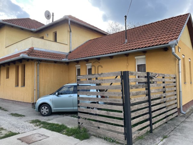 Eladó sorház, Hajdúböszörményen 69 M Ft, 5 szobás