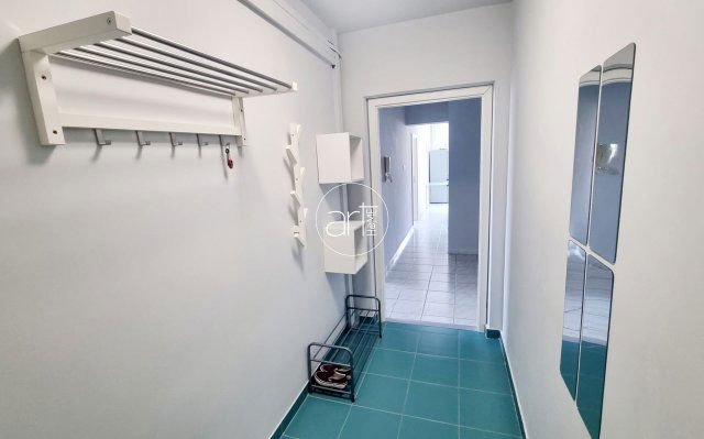 Eladó panellakás, Szegeden 64.9 M Ft, 2+1 szobás