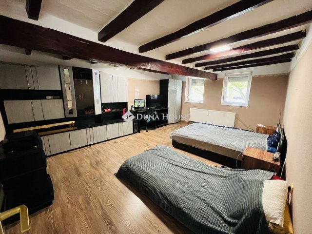 Eladó családi ház, Földeákon 21.99 M Ft, 4 szobás