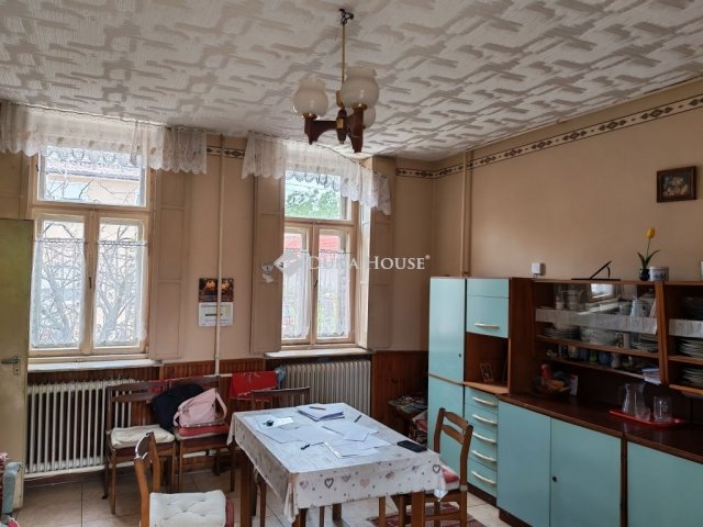 Eladó családi ház, Soltvadkerten 48 M Ft, 4 szobás