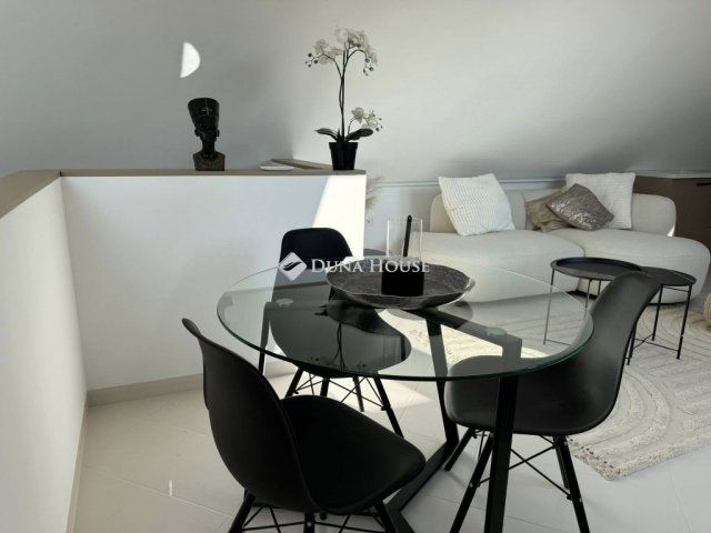 Eladó téglalakás, Kecskeméten 49.9 M Ft, 2 szobás