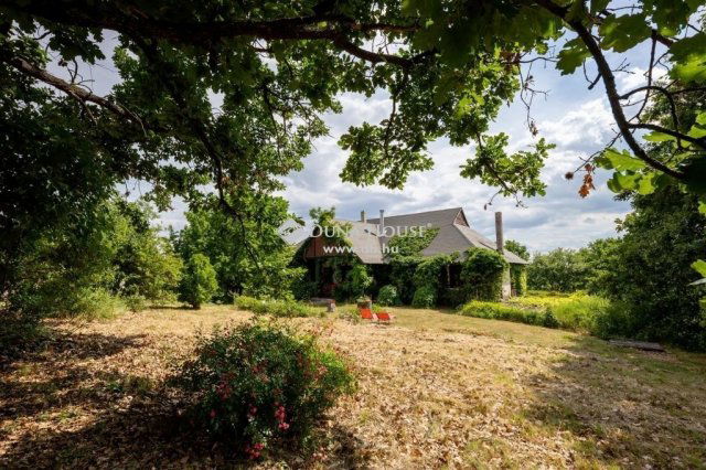 Eladó családi ház, Harsányban 399 M Ft, 7 szobás