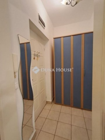 Eladó téglalakás, Debrecenben 47.8 M Ft, 1 szobás