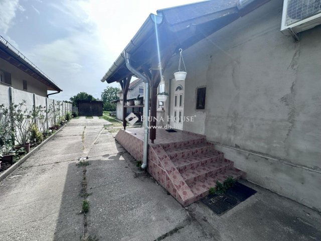 Eladó családi ház, Albertirsán 67 M Ft, 8 szobás