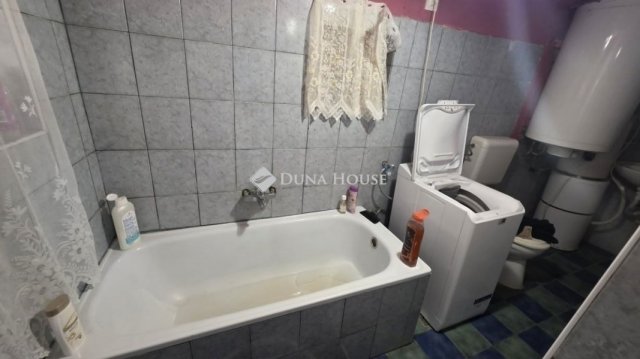 Eladó családi ház, Üllőn 42.5 M Ft, 3+1 szobás