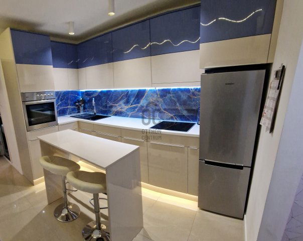 Eladó panellakás, Debrecenben 74.5 M Ft, 4 szobás