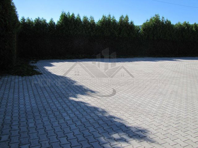 Kiadó iroda, Győrött 600 E Ft / hó, 8 szobás