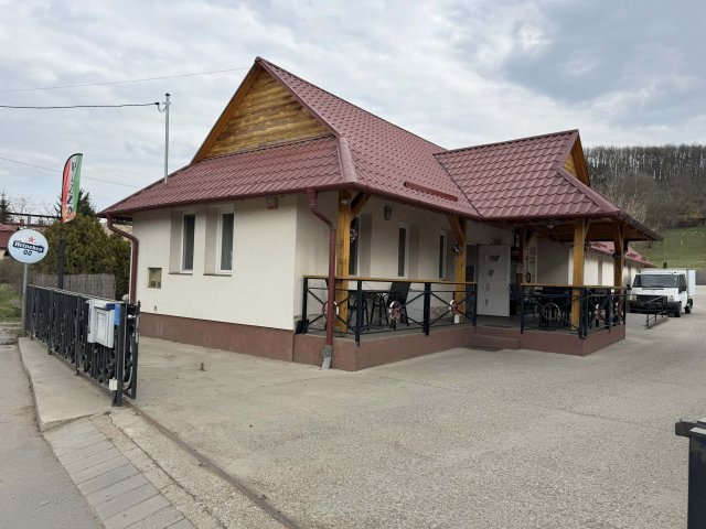 Eladó üzlethelyiség, Karancsalján 160 M Ft, 6 szobás