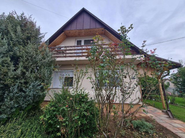 Eladó családi ház, Kálmánházán 79.9 M Ft, 5 szobás