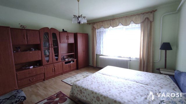 Eladó családi ház, Badacsonytomajon 99 M Ft, 6+3 szobás