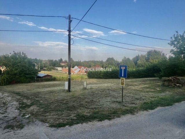Eladó telek, Fehérvárcsurgón 13 M Ft / költözzbe.hu