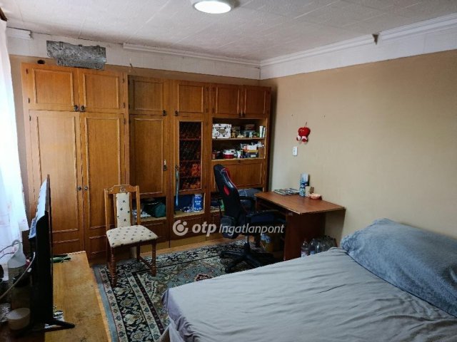 Eladó családi ház, Debrecenben 27.9 M Ft, 2 szobás