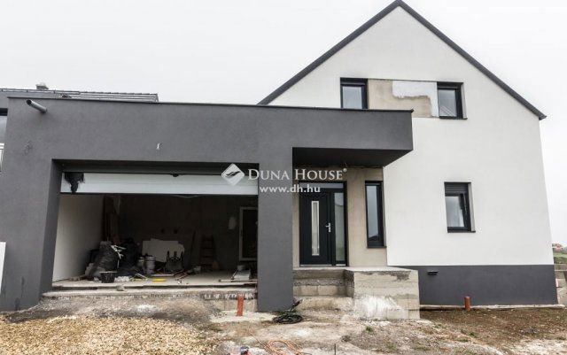 Eladó ikerház, Szombathelyen 159 M Ft, 4 szobás