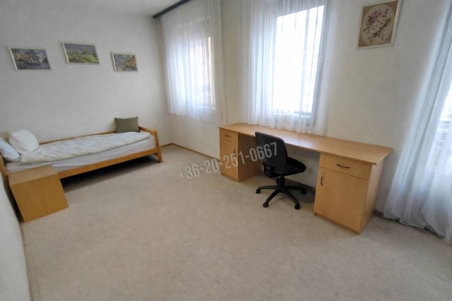 Eladó téglalakás, Mohácson 38 M Ft, 3 szobás