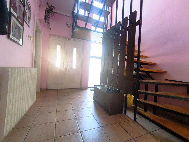 Eladó sorház, Dombóváron 80 M Ft, 5 szobás