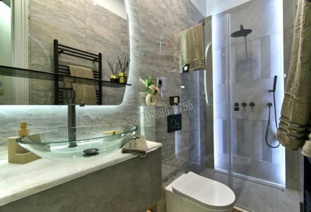 Eladó téglalakás, Budapesten, VI. kerületben 285 M Ft, 3 szobás