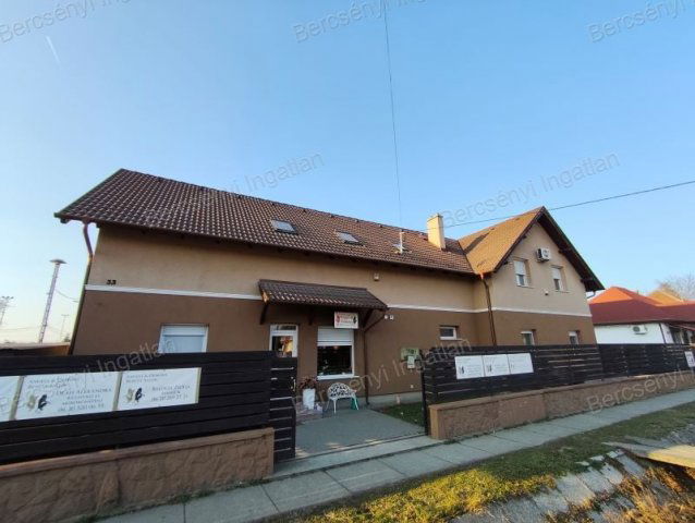 Eladó családi ház, Vecsésen 320 M Ft / költözzbe.hu